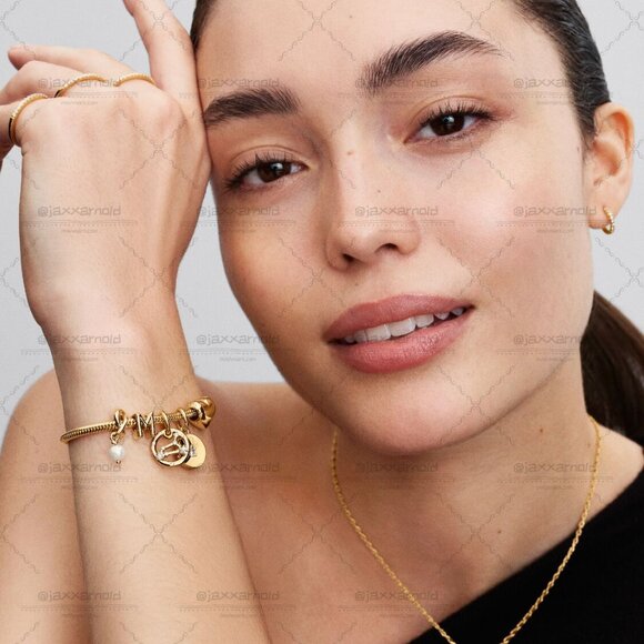 Pandora Openable & Engravable Love Locket Dangle Charm - Picture 8 of 8